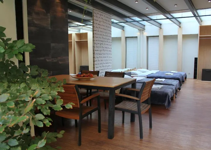 Apartment With Garden In City Center