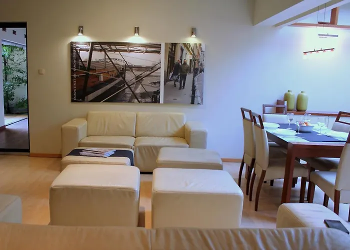 Apartment With Garden In City Center